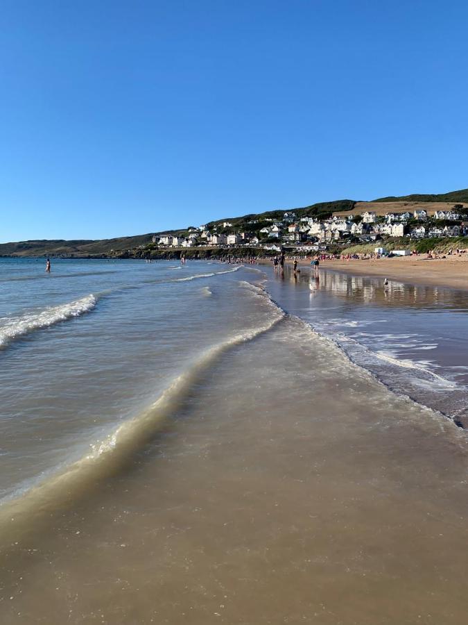 7 Putsborough - Luxury Apartment At Byron Woolacombe, Only 4 Minute Walk To Woolacombe Beach! エクステリア 写真