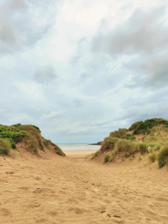 7 Putsborough - Luxury Apartment At Byron Woolacombe, Only 4 Minute Walk To Woolacombe Beach! エクステリア 写真